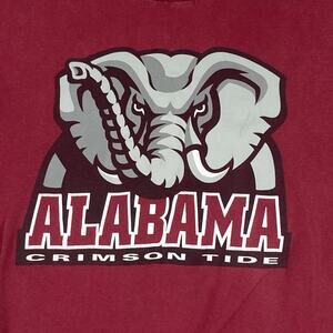 VTG Alabama Crimson Tide Mens M Official College Red Football Roll Tide tshirt